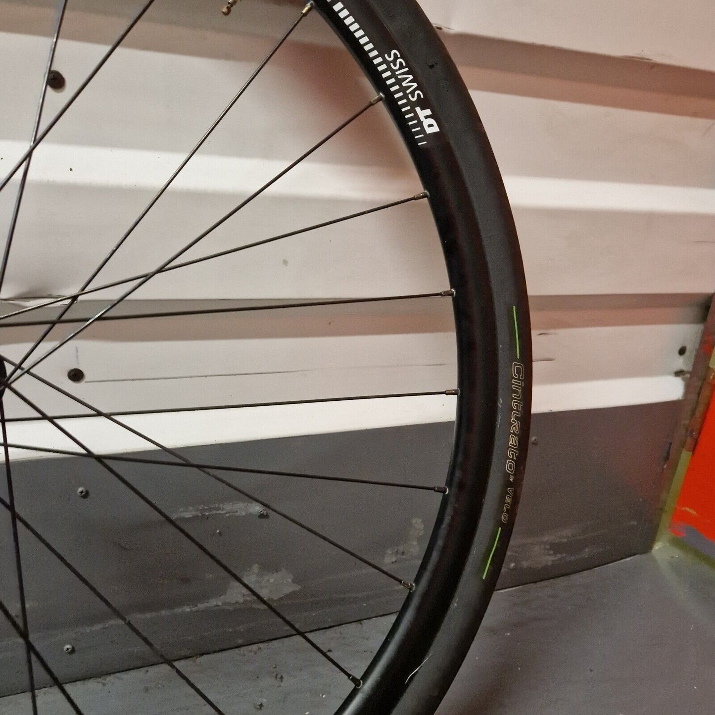 DT Swiss R470RB Disc wheelset - Centrelock - Through Axle Pirelli Cinturato 35c