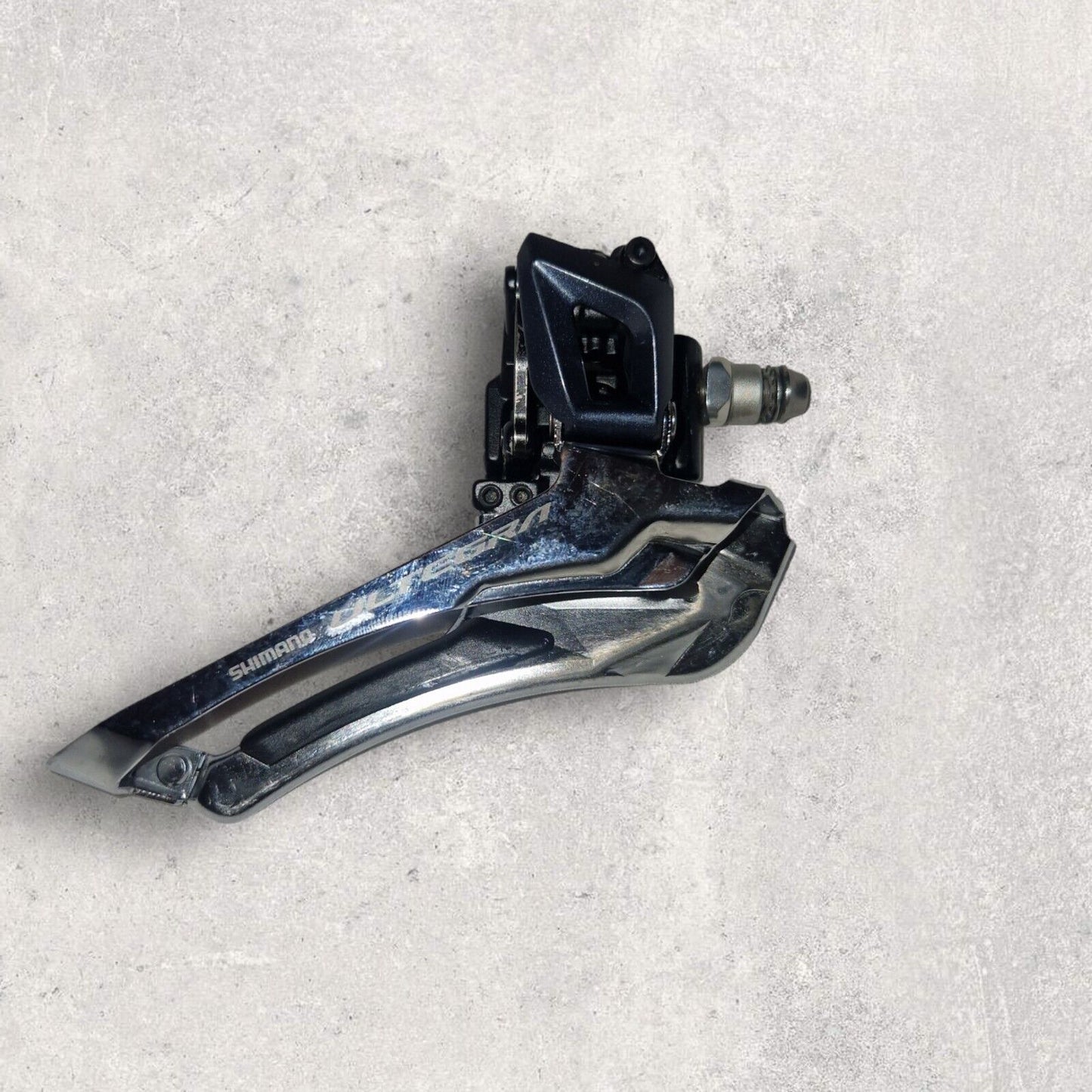 Shimano Ultegra R8000 11-Speed Double Braze-on Front Derailleur (FD-R8000)