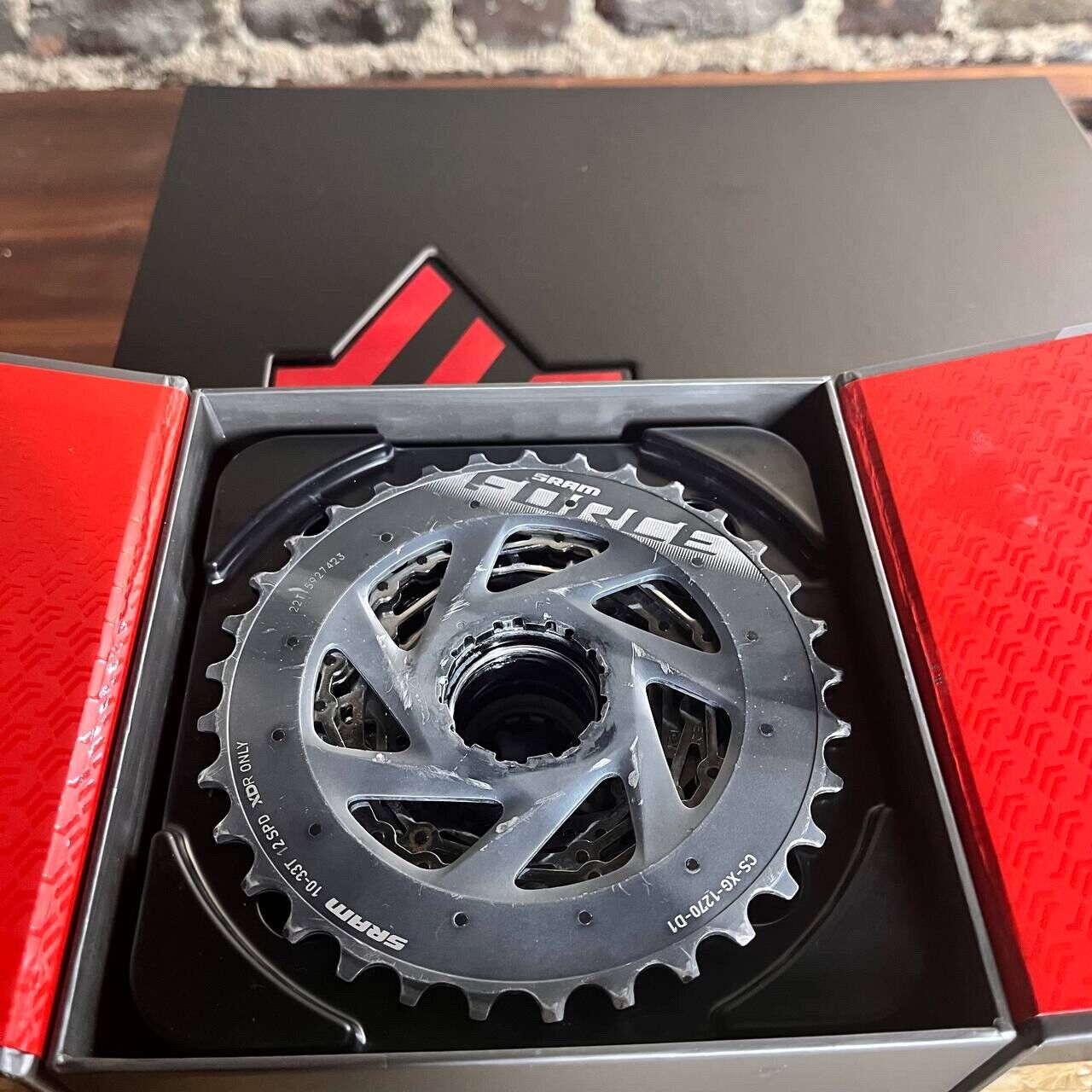 SRAM RIVAL AXS disc grpset with FORCE AXS FD, cassette and chain - 12 speed