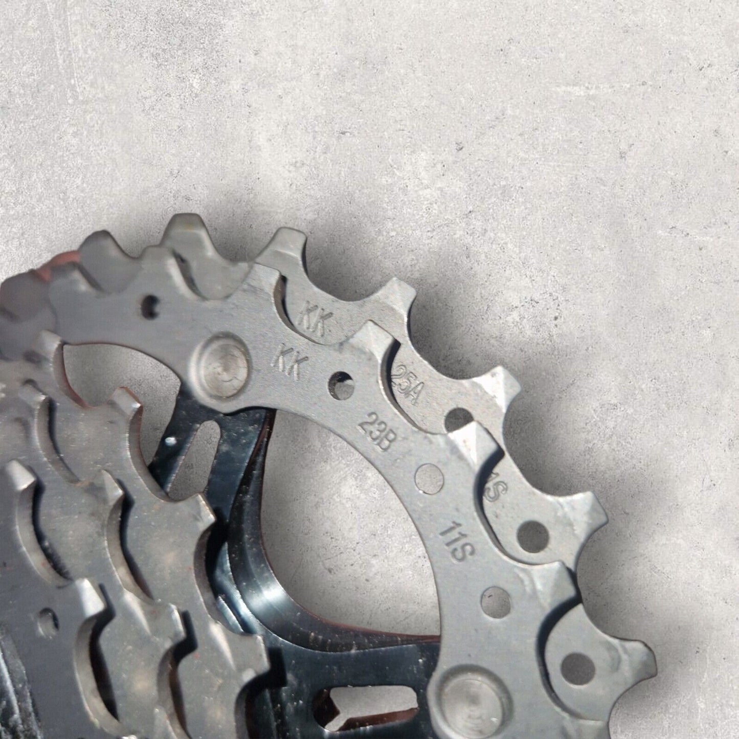 Shimano Dura Ace CS-9000 11 Speed Road Bike Cassette 11-25T - Light