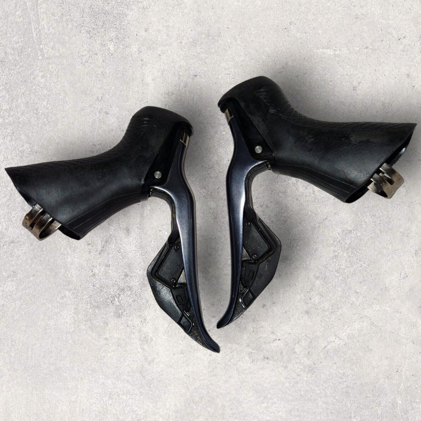 Shimano Ultegra Di2 ST-R8050 Rim Brake Shifter Set