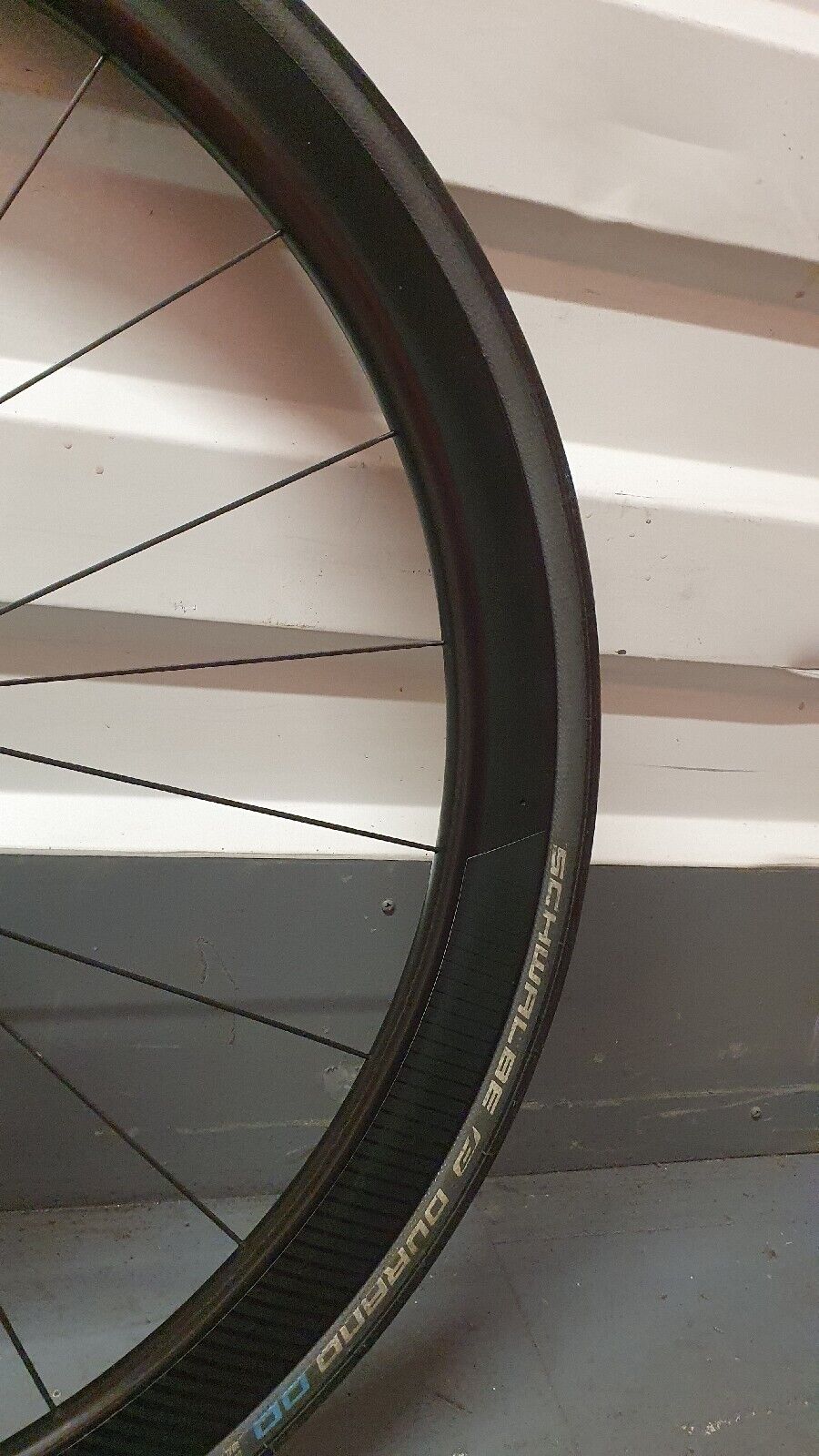 Giant SLR 1 Carbon Front wheel, Disc brake, Through Axle. 42mm rim. Tubeless
