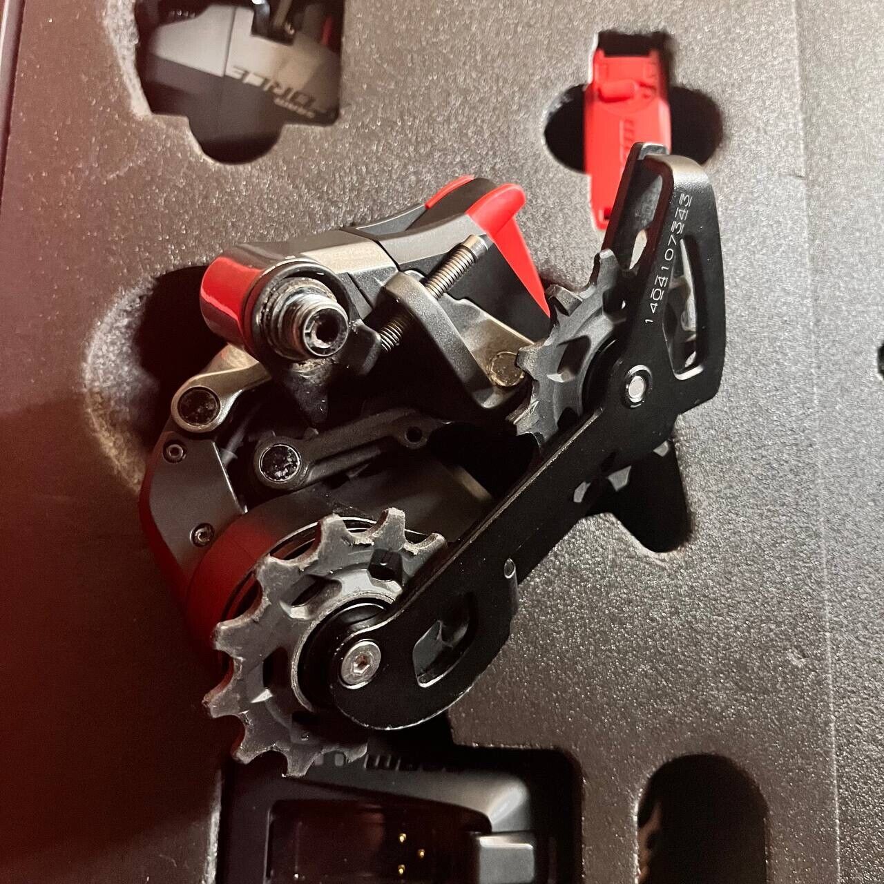 SRAM RIVAL AXS disc grpset with FORCE AXS FD, cassette and chain - 12 speed