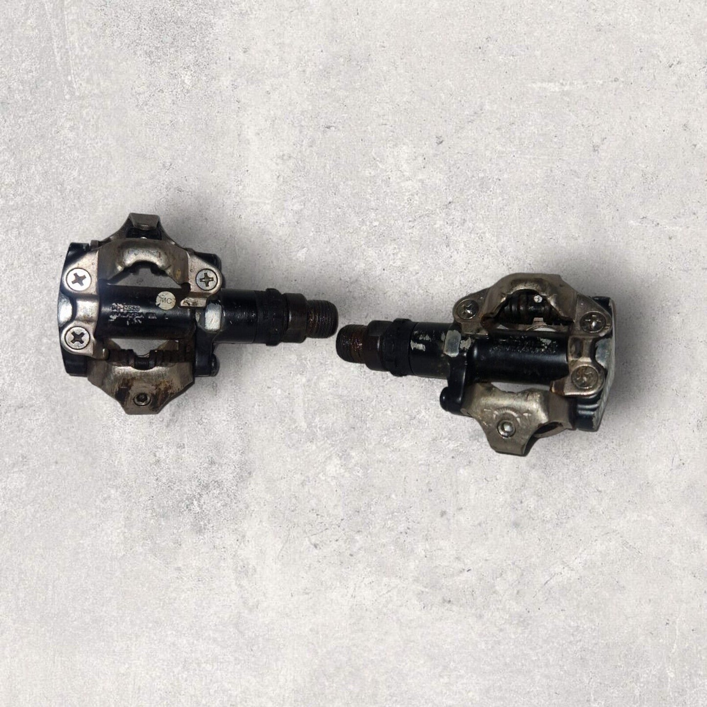 Shimano PD-M520 SPD Clipless Bike Pedals - Black - MTB, Road, Gravel Bike