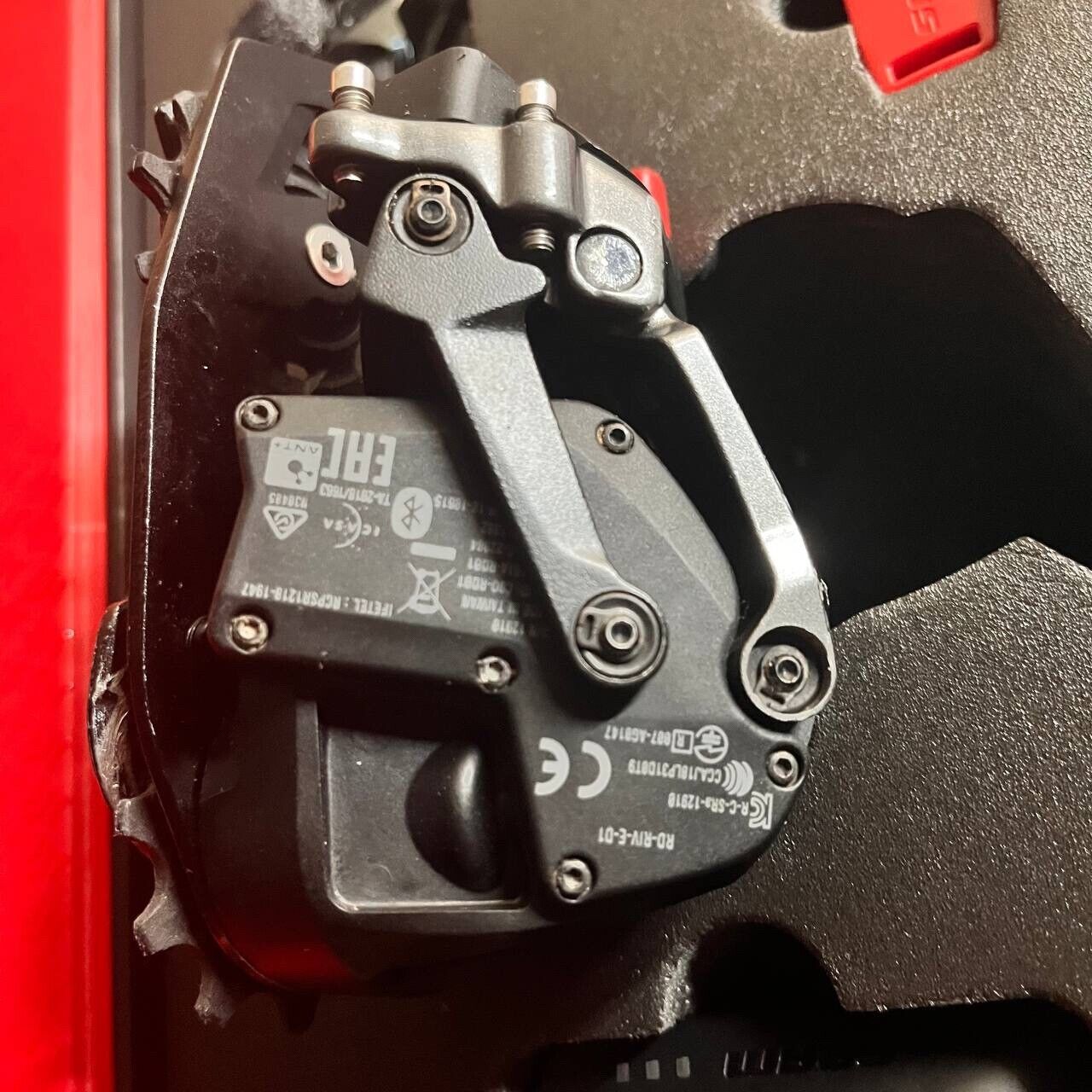 SRAM RIVAL AXS disc grpset with FORCE AXS FD, cassette and chain - 12 speed