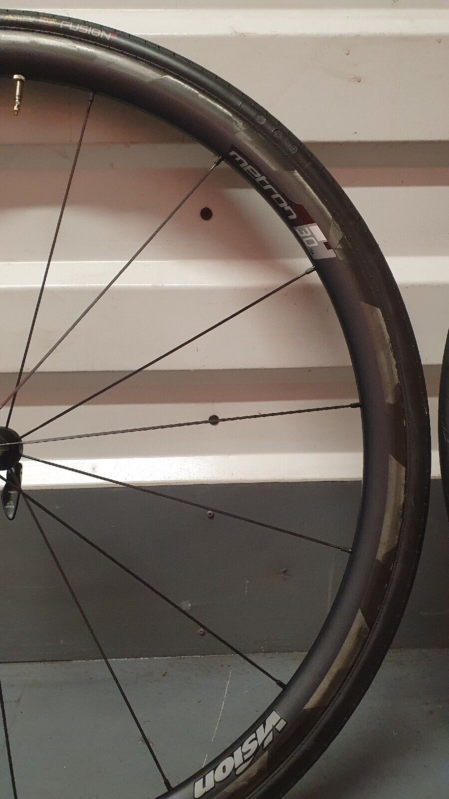 Vision Metron 30 SL Rim Brake Carbon Road Wheelset 700C Tubeless Ready