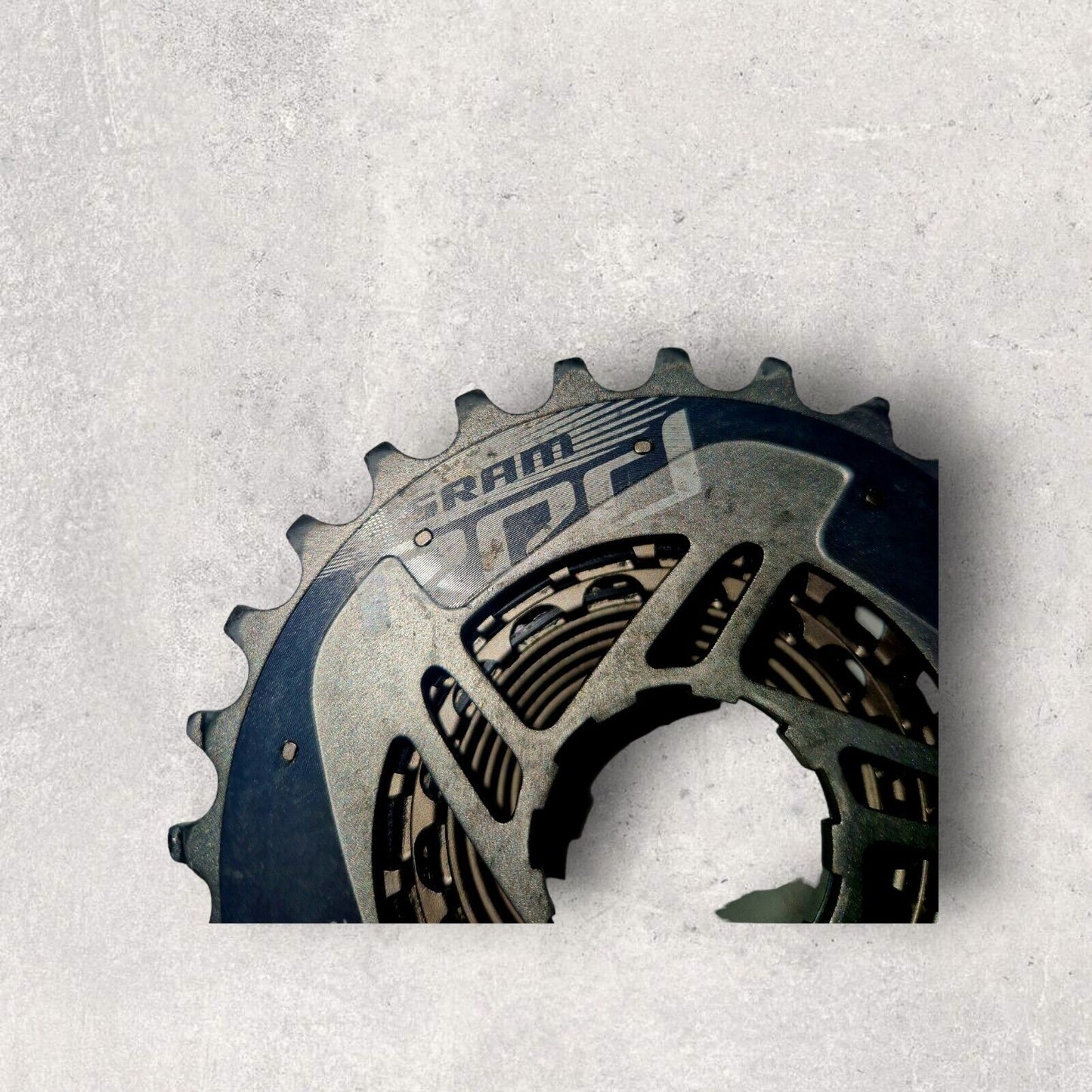 Sram Red 22 XG1190 11-speed Road cassette 11-26t - Light One Piece