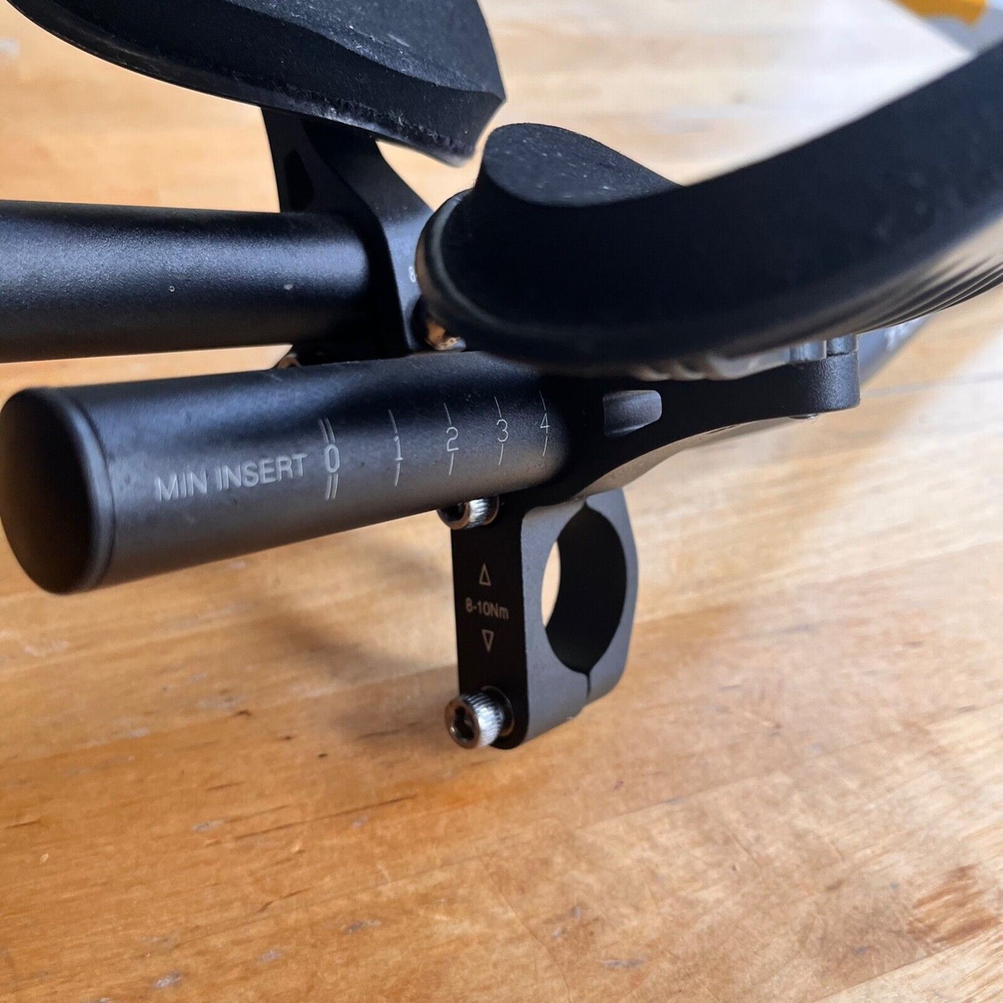 TOKEN AERO CLIP ON BARS RRP £45