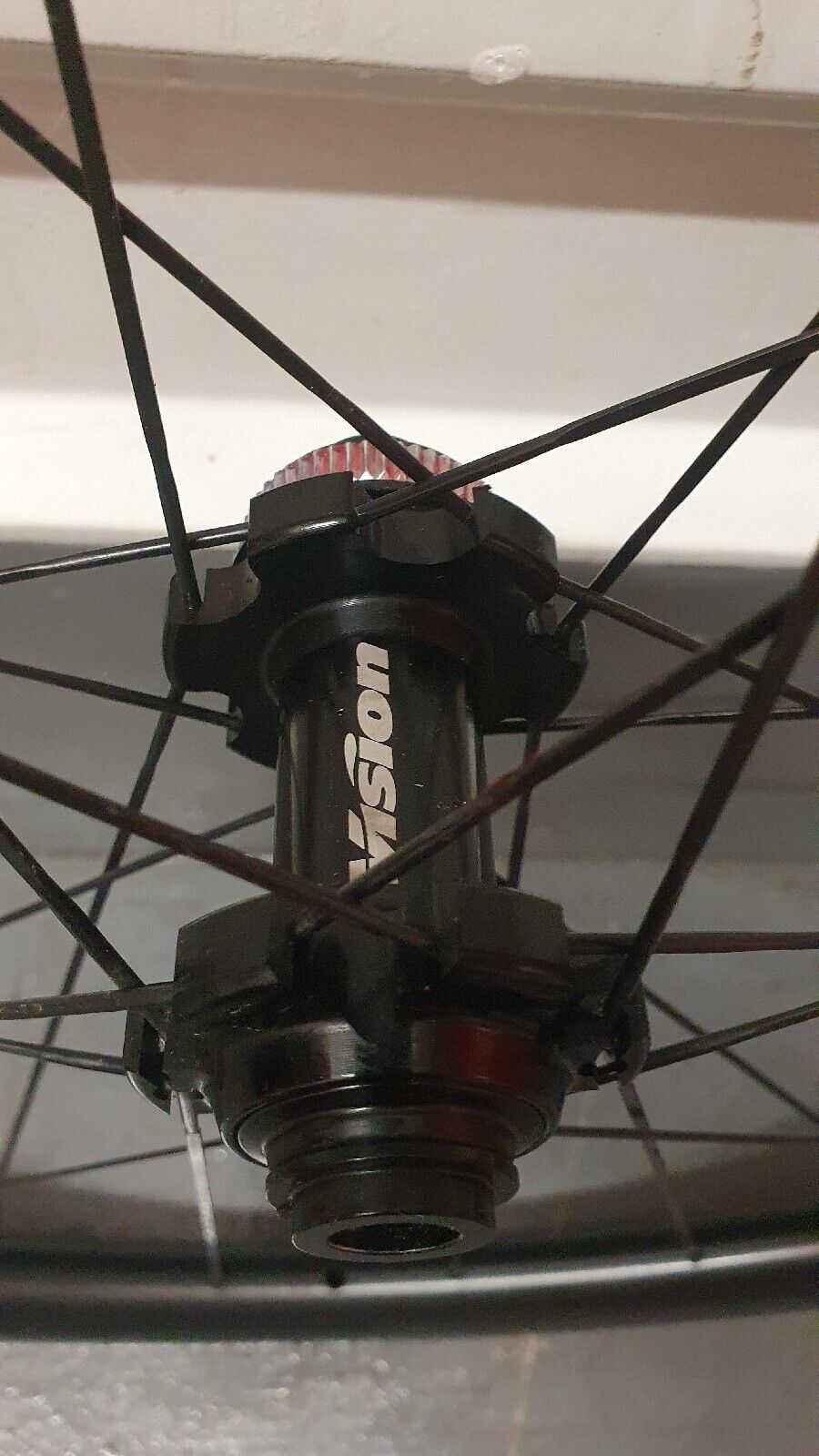 Vision SC 40 Disc Carbon Road Wheelset 700C Tubeless Ready