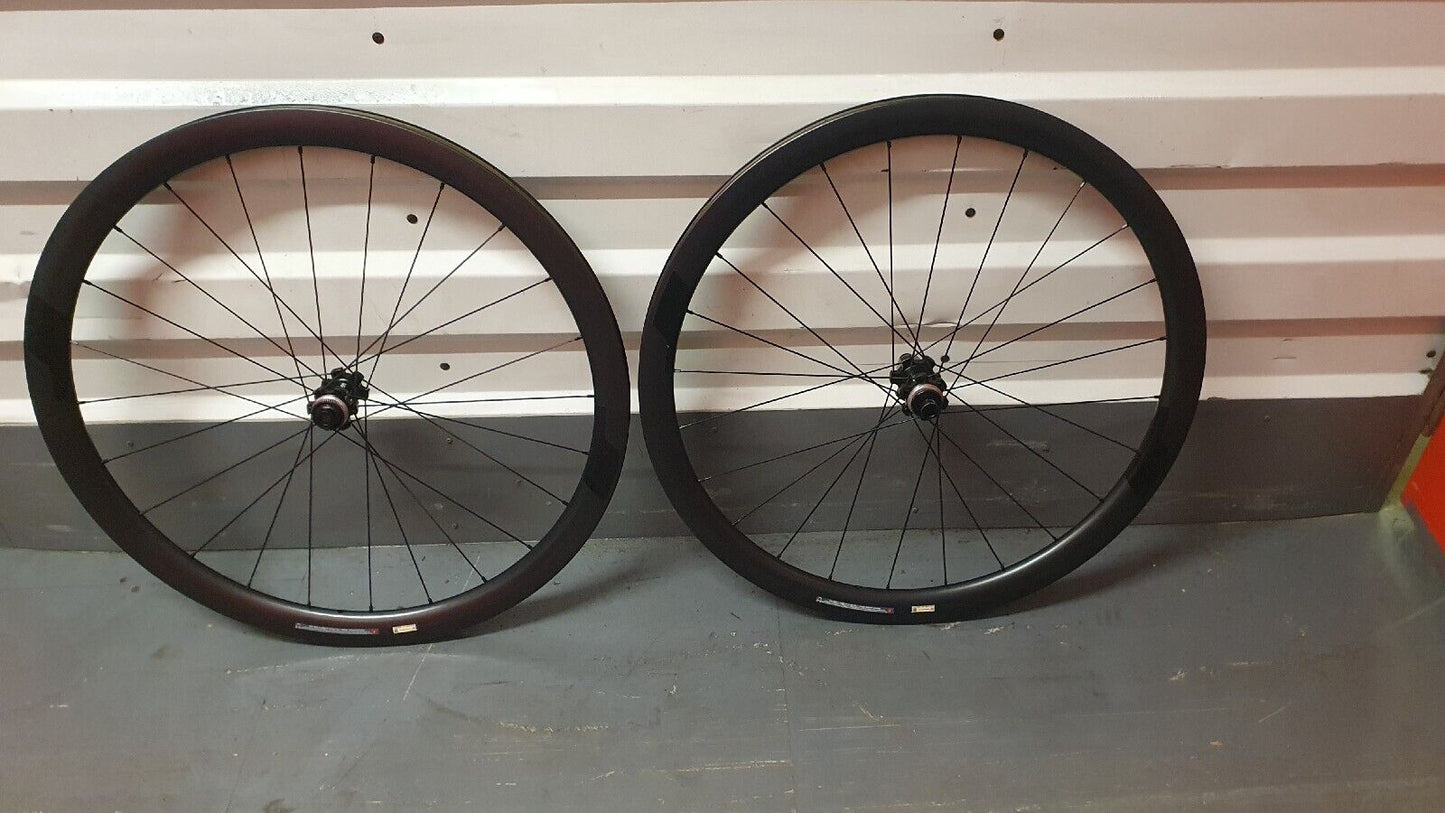 Vision SC 40 Disc Carbon Road Wheelset 700C Tubeless Ready