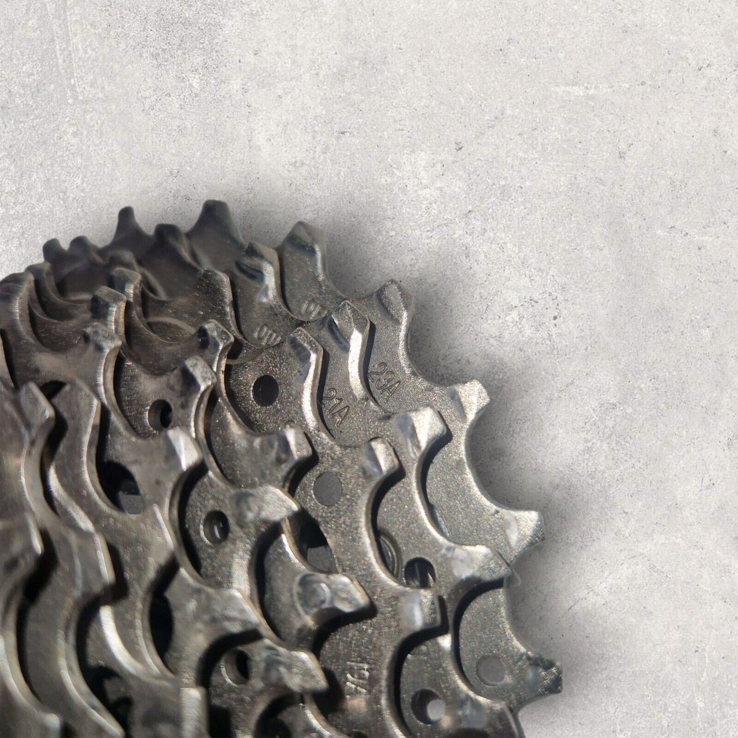 Shimano Ultegra 6800 11-Speed Road Bike Cassette 11-23t