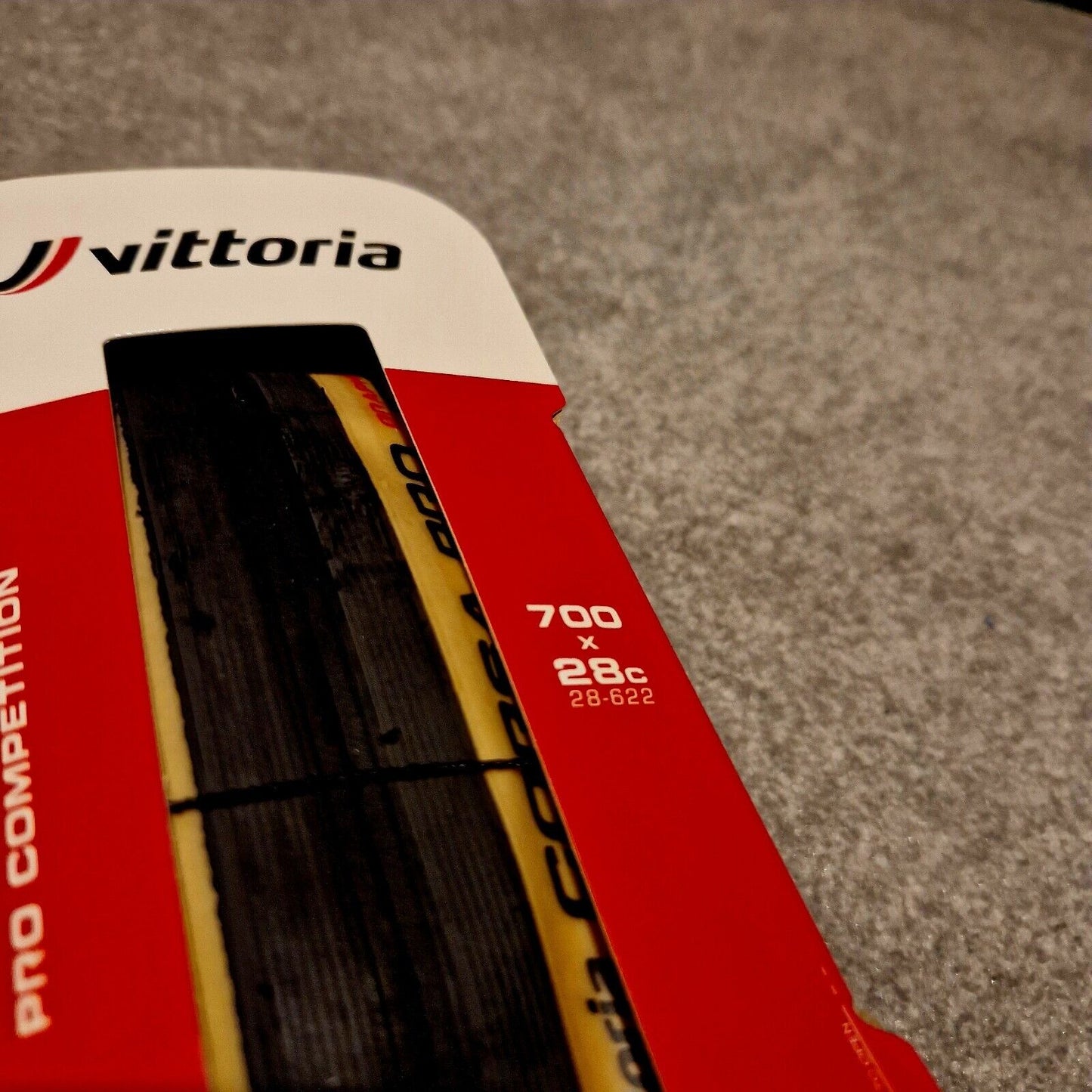 Vittoria Corsa Pro 700x28c Folding Tubeless Hookless Clincher Tan Wall G2.0 Tyre