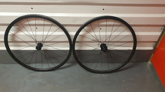 Bontrager Affinity TLR 12mm Thru Axle Disc Road Bike Gravel Wheel / Wheelset